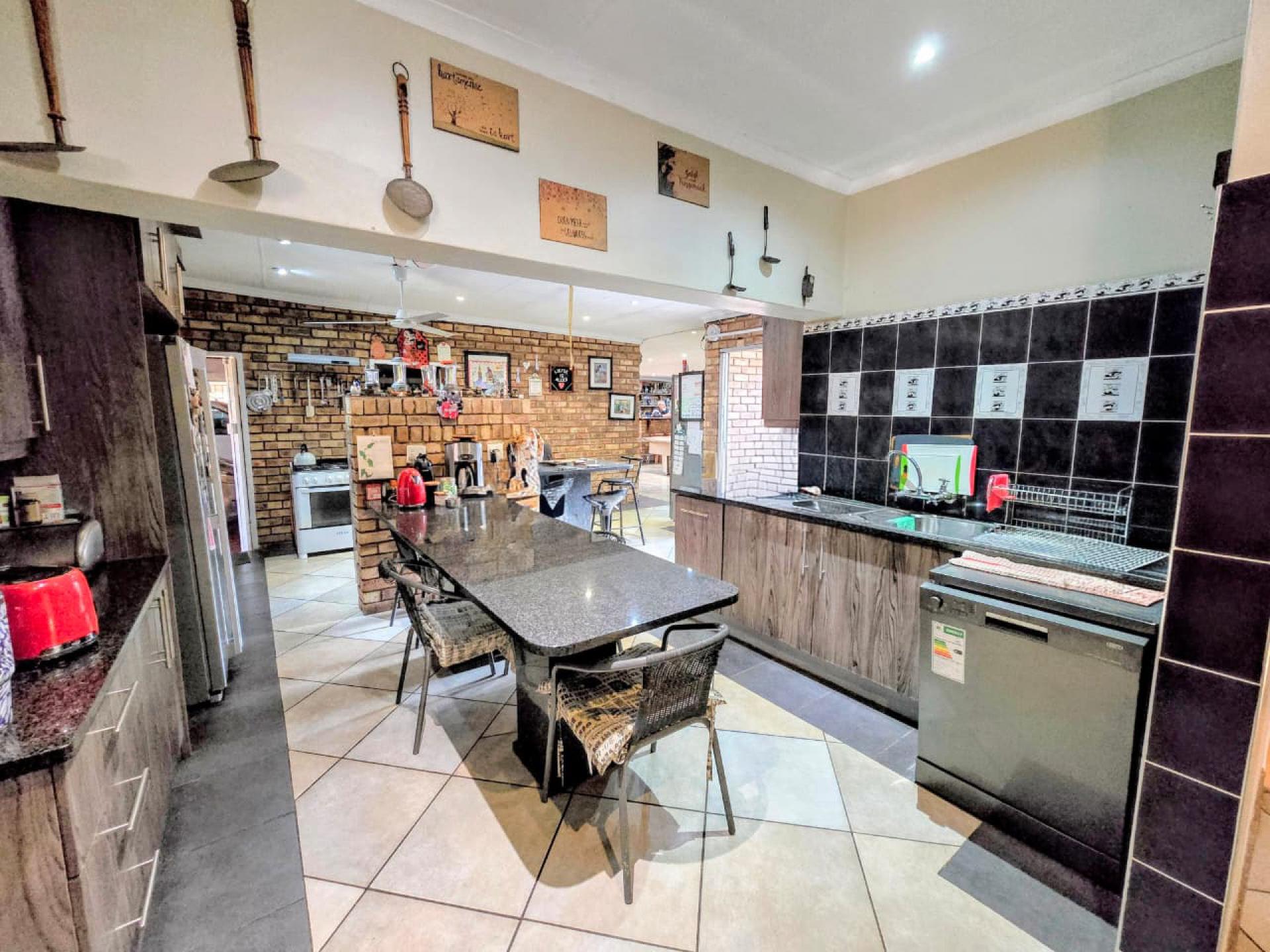  of property in Sinoville