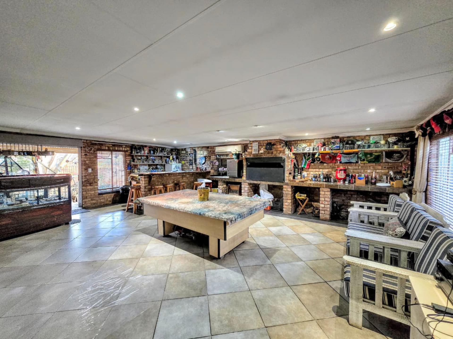  of property in Sinoville