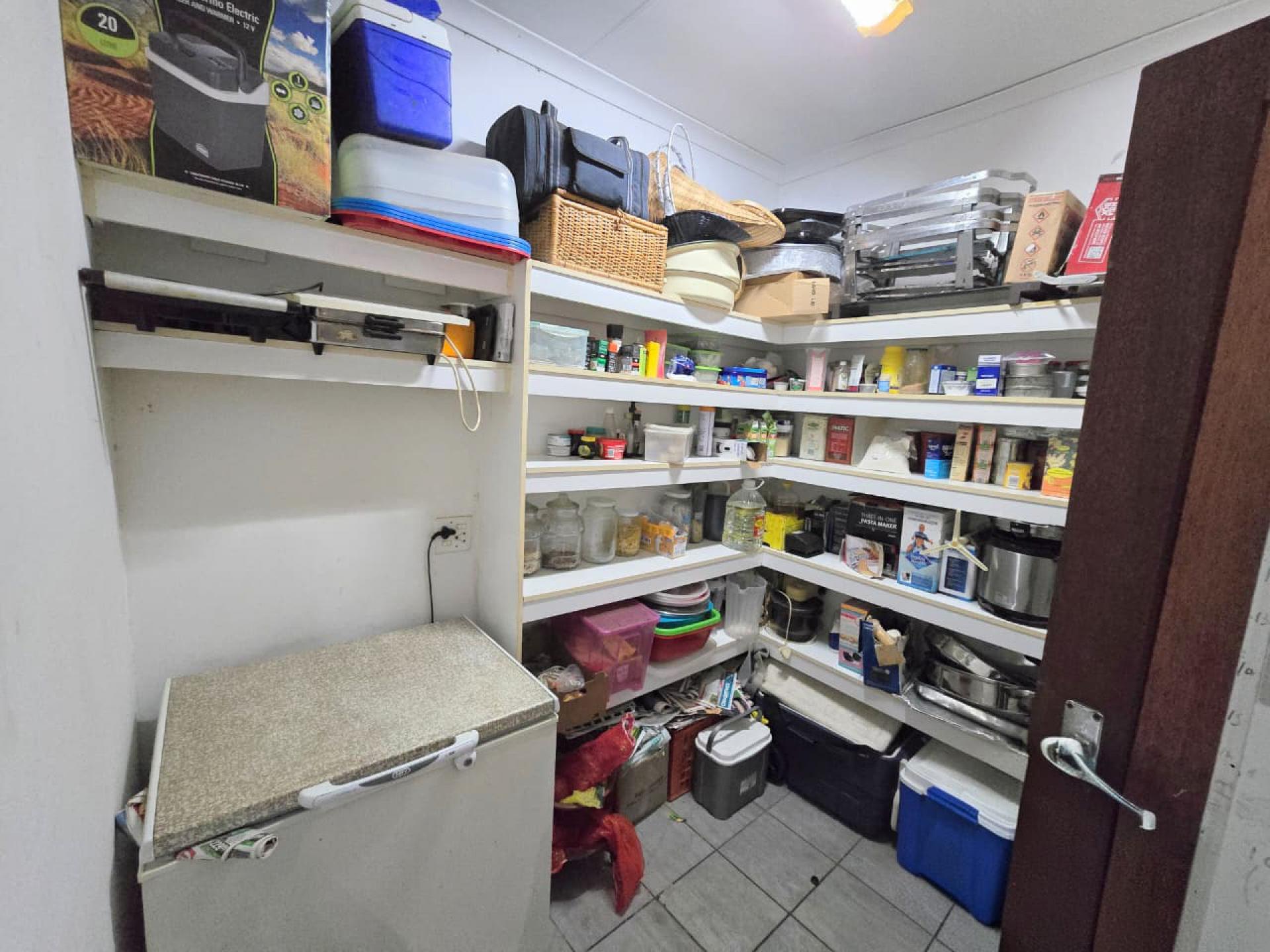  of property in Sinoville