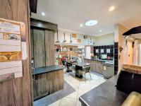  of property in Sinoville