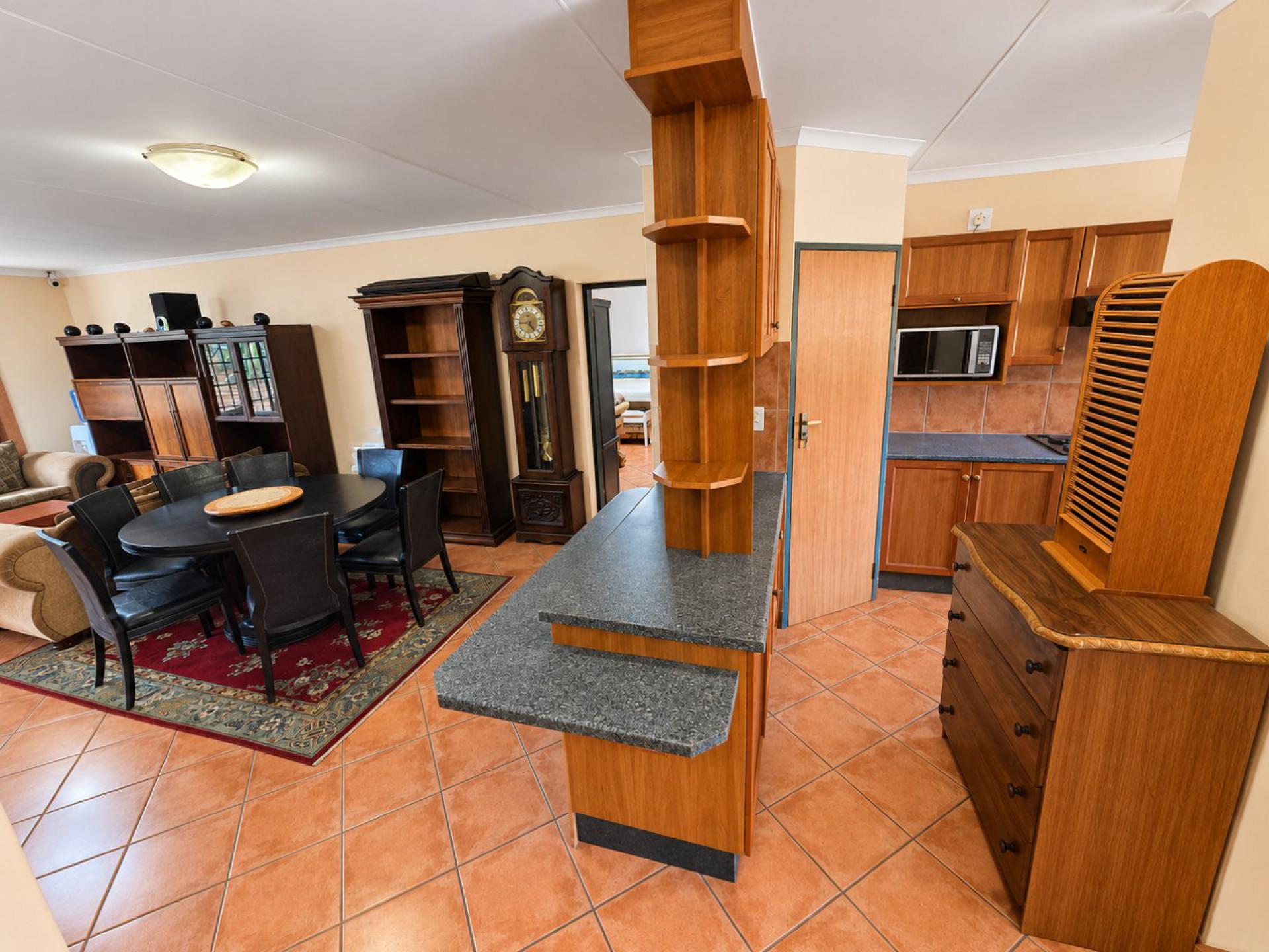  of property in Magalieskruin