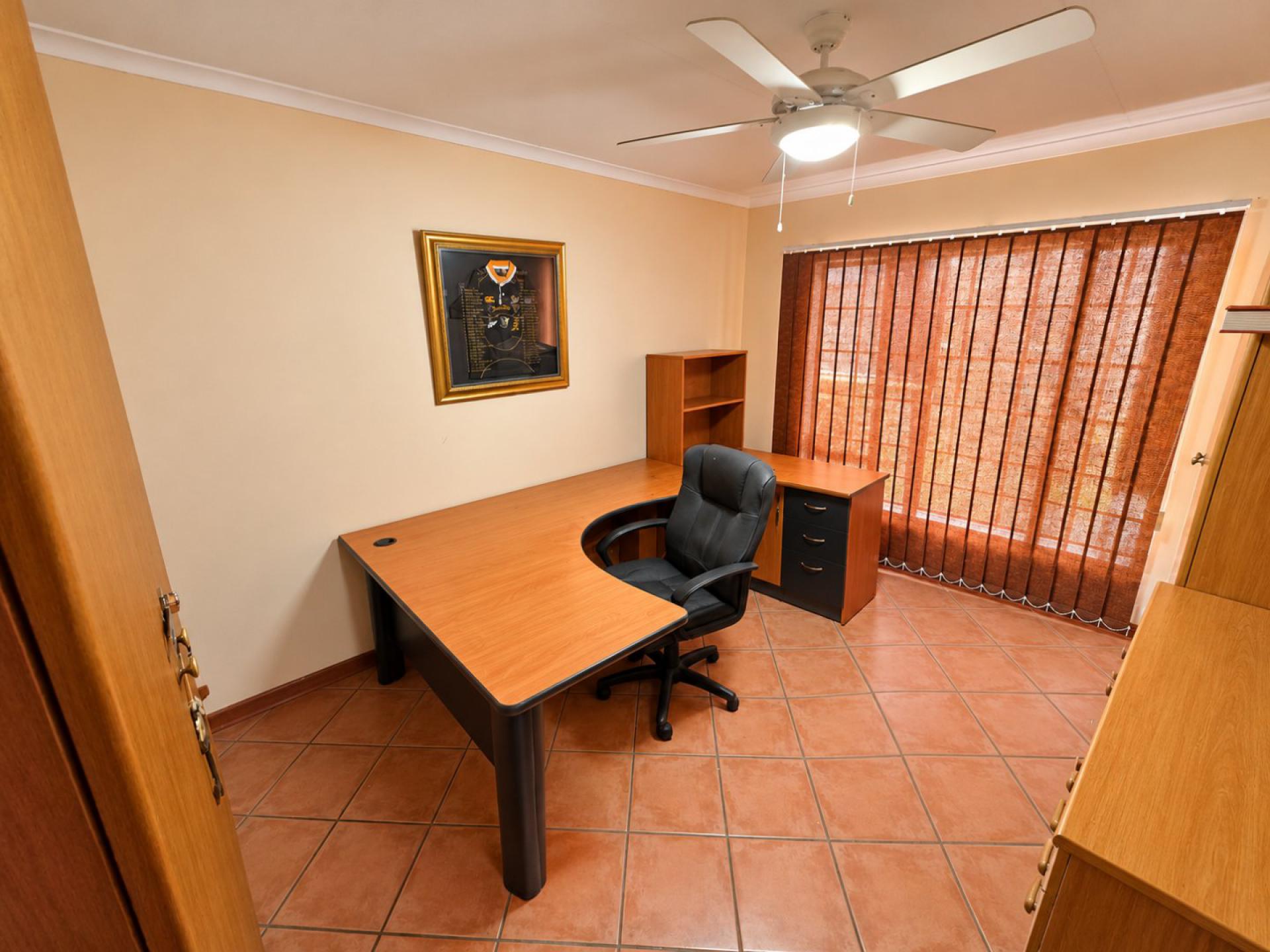  of property in Magalieskruin