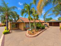  of property in Magalieskruin