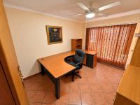  of property in Magalieskruin