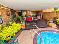  of property in Magalieskruin