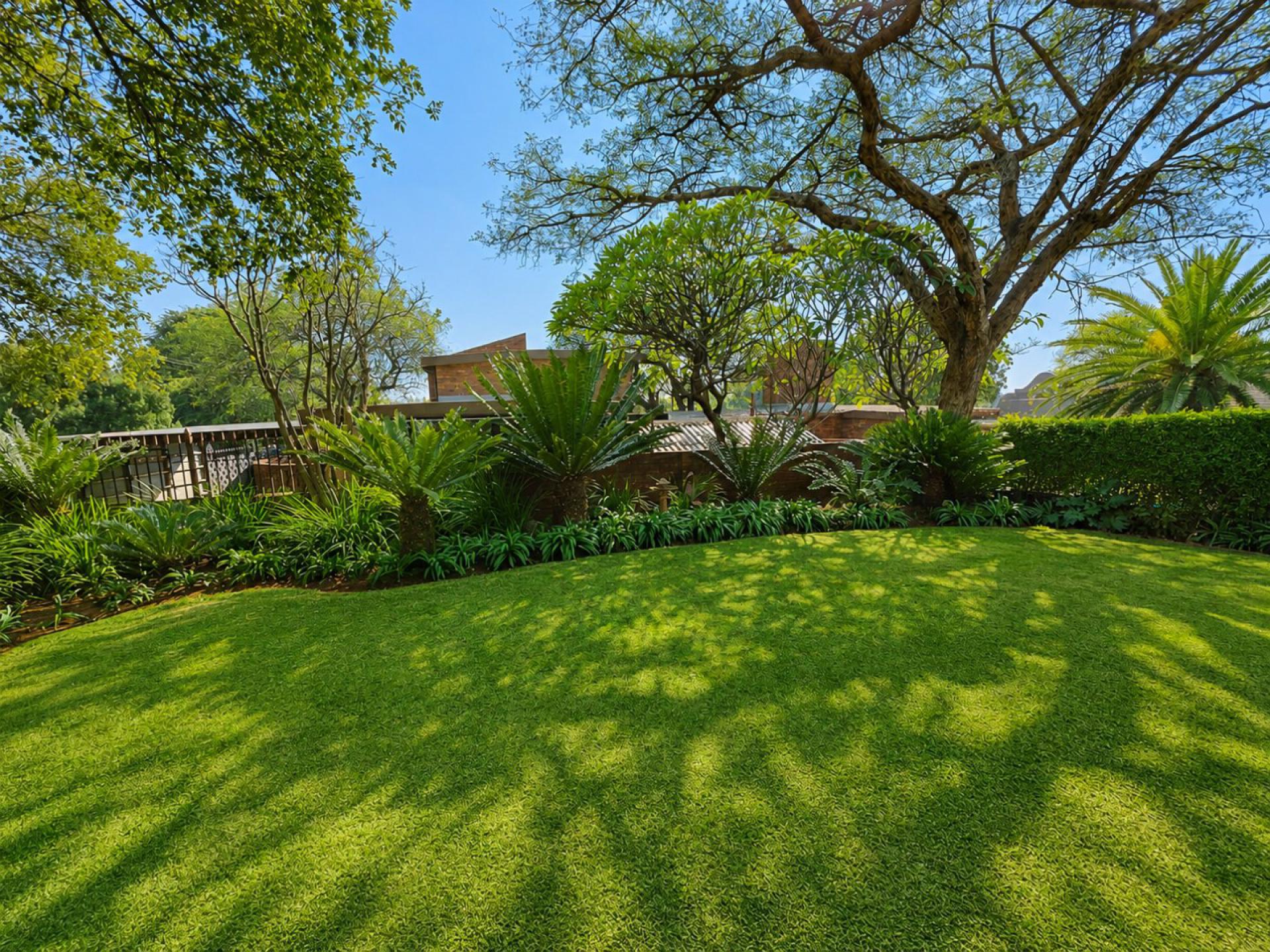  of property in Magalieskruin