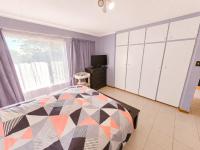 of property in Magalieskruin