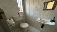 Bathroom 1 of property in Fleurhof