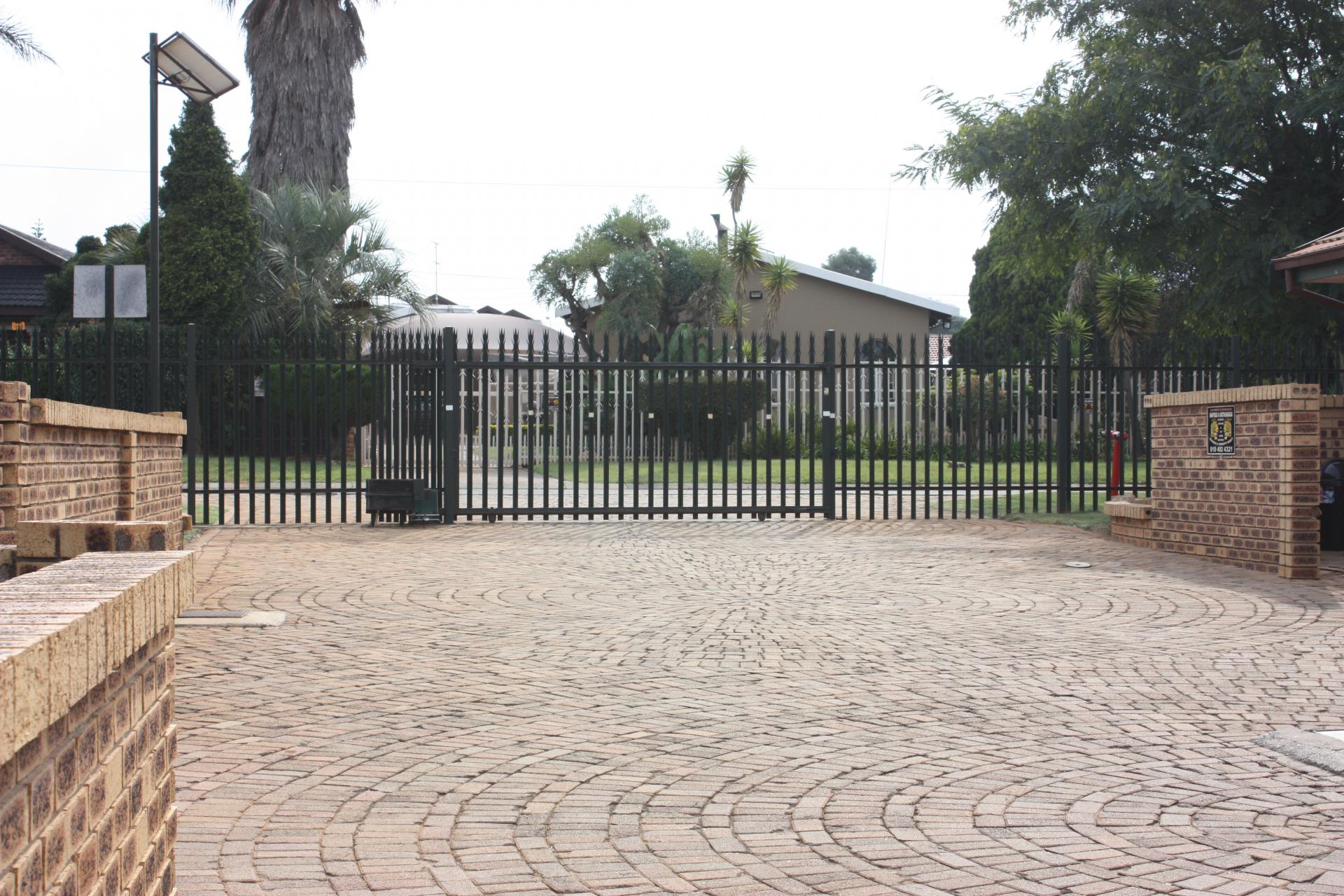  of property in Randpoort