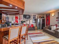  of property in Glenvista