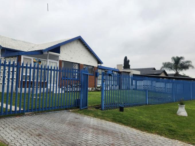 3 Bedroom House for Sale For Sale in Elsburg - MR726448
