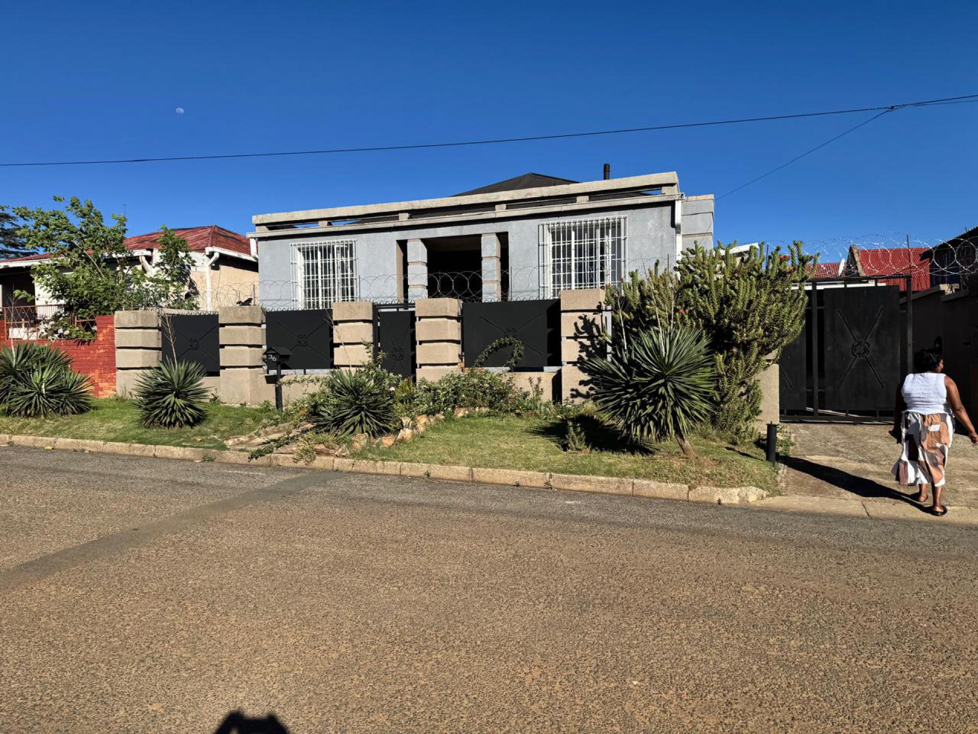  of property in Newclare