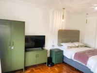  of property in Green Point