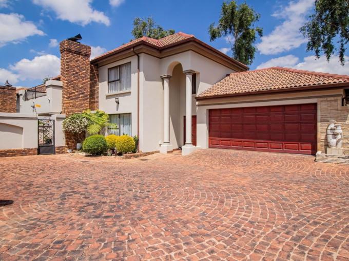 3 Bedroom Simplex for Sale For Sale in Meyersdal - MR726555