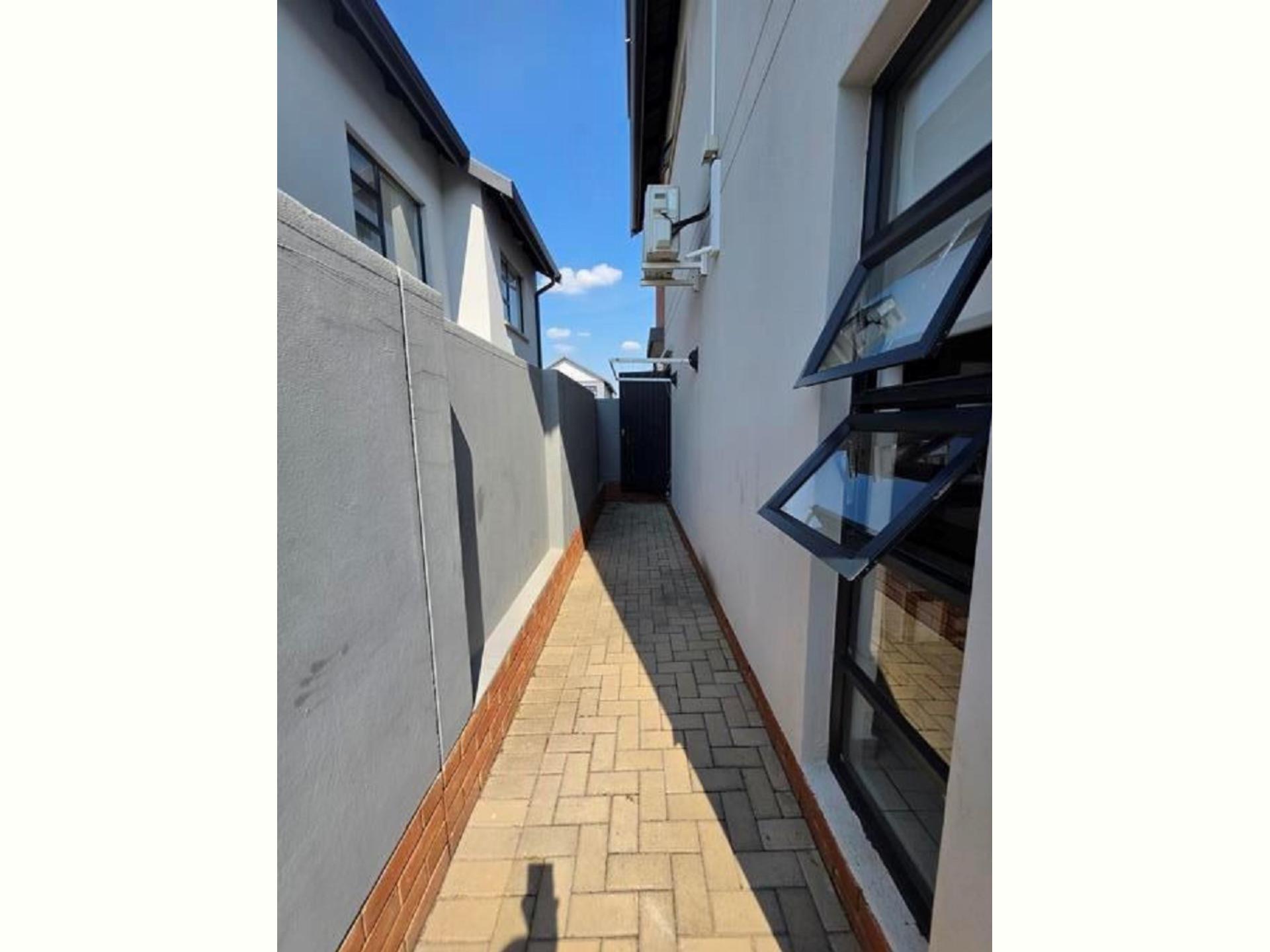  of property in Broadacres