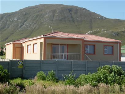 3 Bedroom Cluster for Sale For Sale in Kleinmond - Home Sell - MR75449