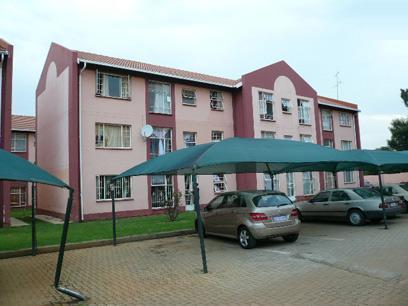 2 Bedroom Cluster for Sale and to Rent For Sale in Kempton Park - Home Sell - MR77468