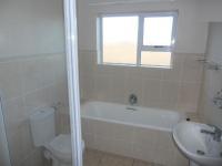 Main Bathroom - 2 square meters of property in Port Elizabeth Central