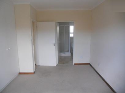 Main Bedroom - 18 square meters of property in Port Elizabeth Central