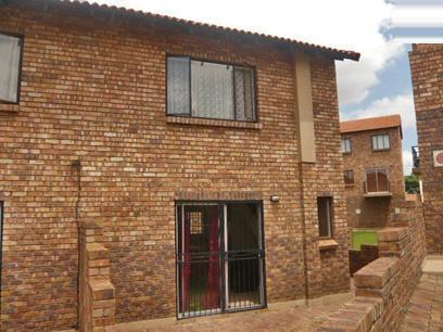 2 Bedroom Duplex for Sale For Sale in Midrand - Private Sale - MR85322