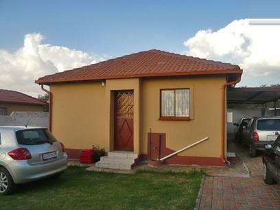 2 Bedroom House for Sale For Sale in Midrand - Private Sale - MR85324