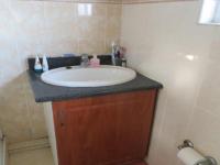 Bathroom 1 - 7 square meters of property in Marburg