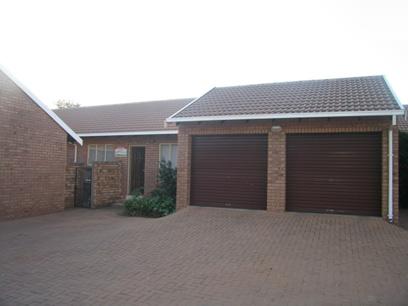 3 Bedroom Simplex for Sale For Sale in Garsfontein - Private Sale - MR90133