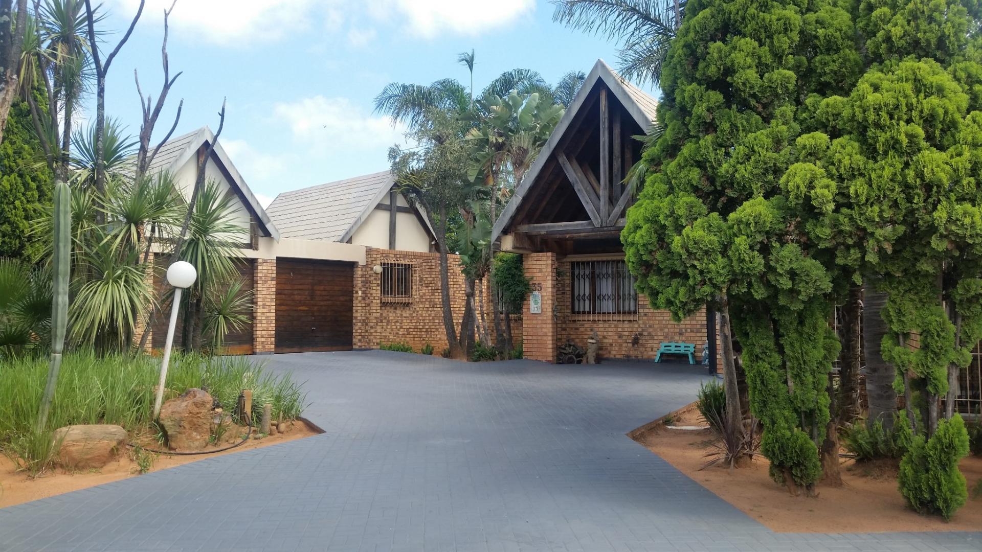 Front View of property in Emalahleni (Witbank) 