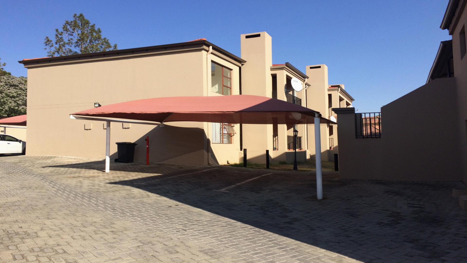 Front View of property in Randburg