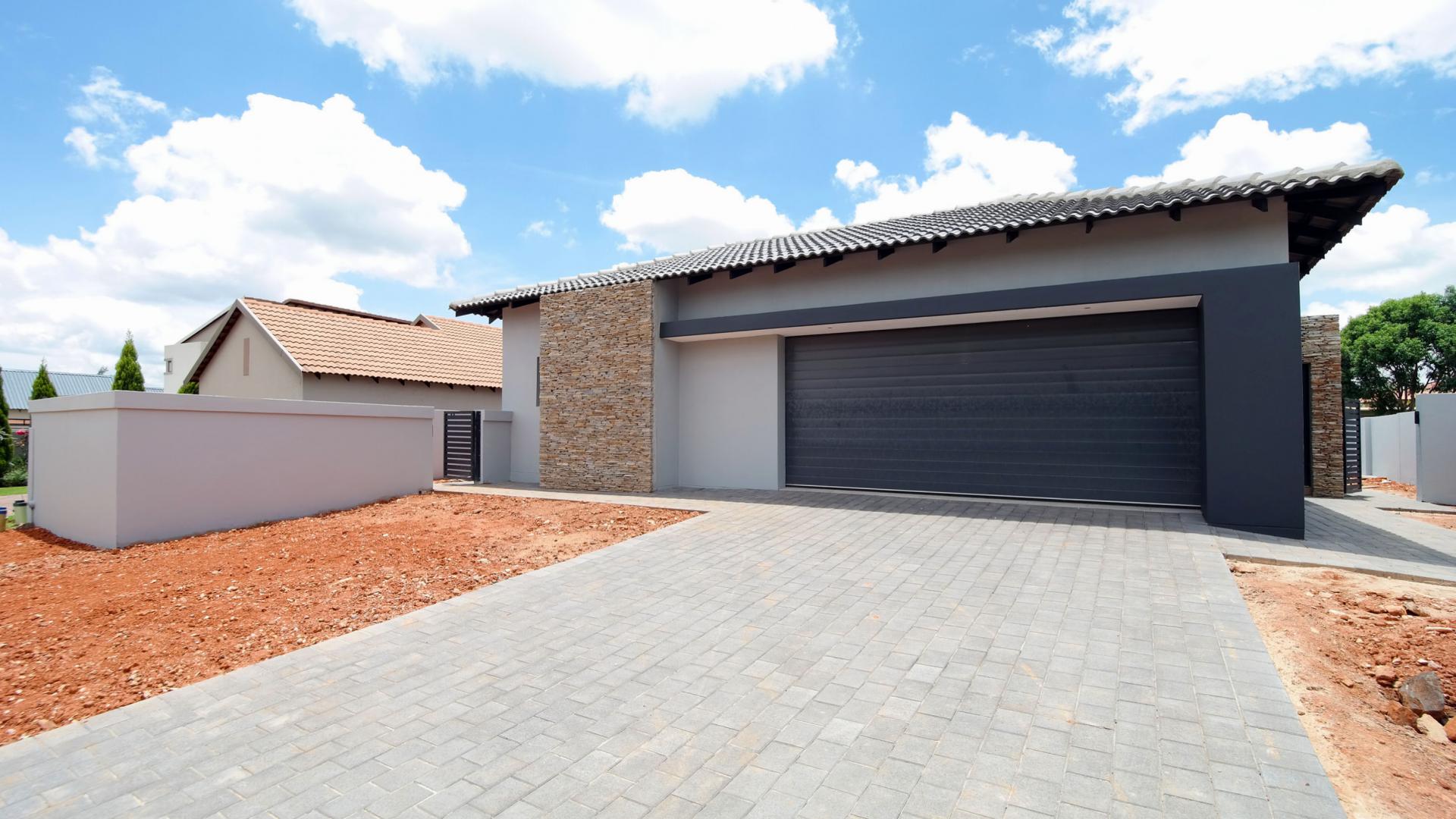 Front View of property in The Meadows Estate